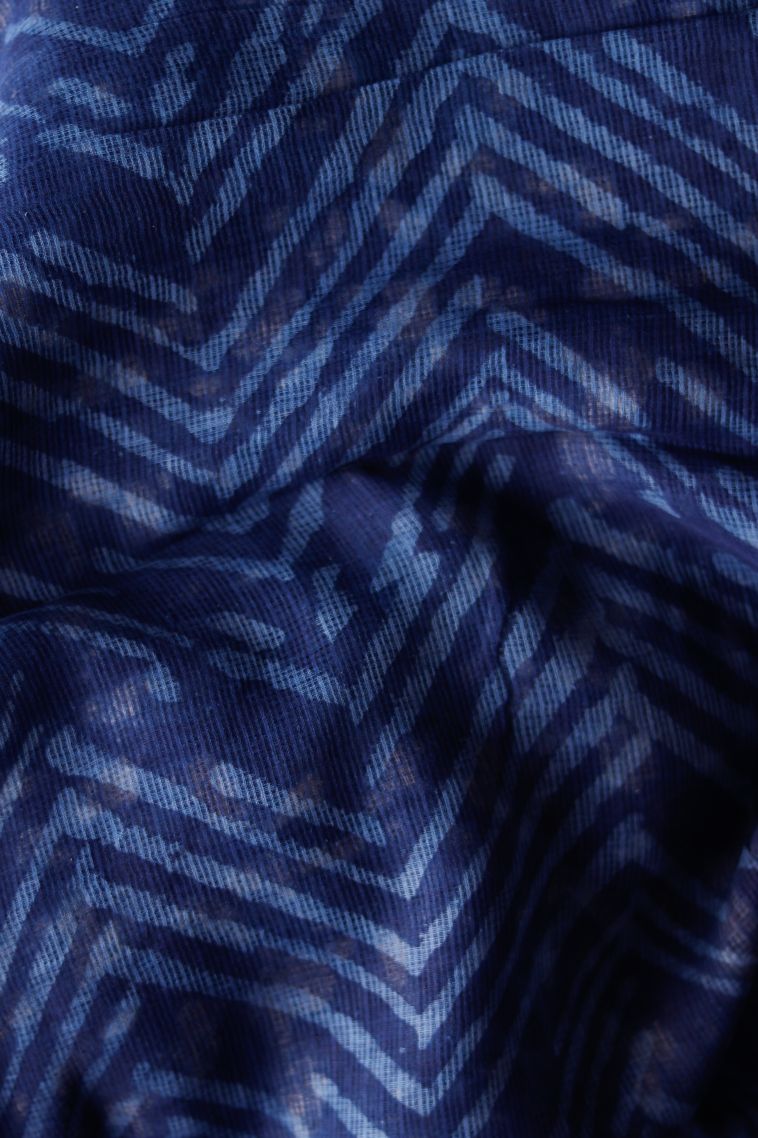 Designer Lightweight Saree with Printed Work view 3