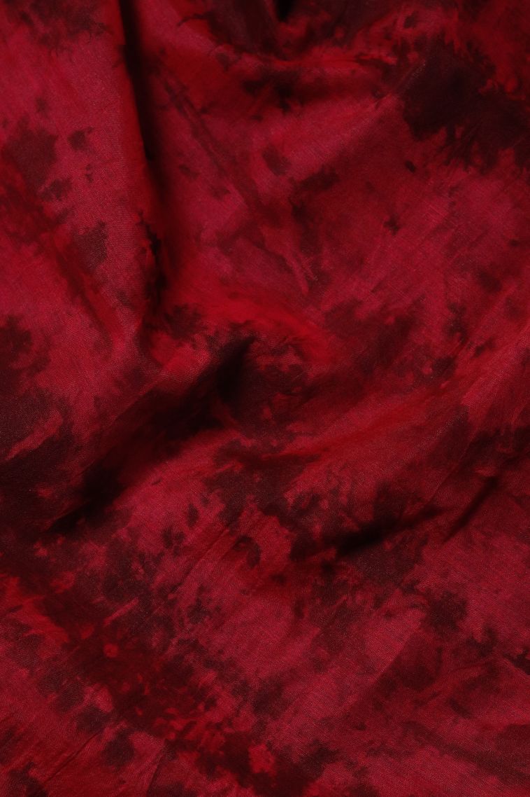 Festive Collection Lightweight Saree with Rich Dotted Pattern and Gold Highlights view 3