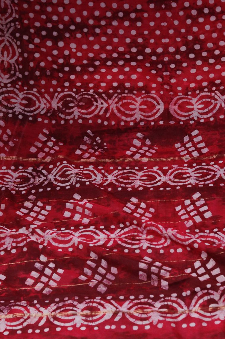 Festive Collection Lightweight Saree with Rich Dotted Pattern and Gold Highlights view 2