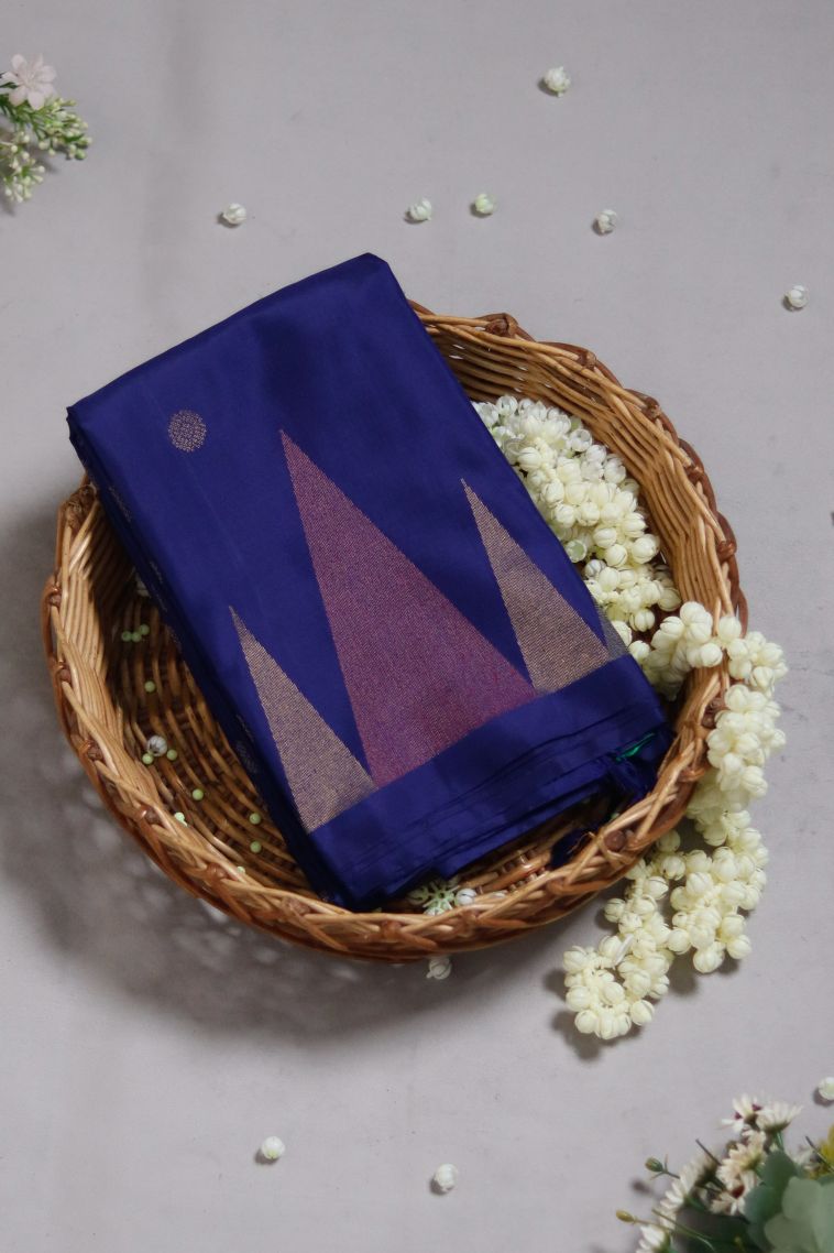 Elegant Pure Silk Saree with Geometric Border view 1