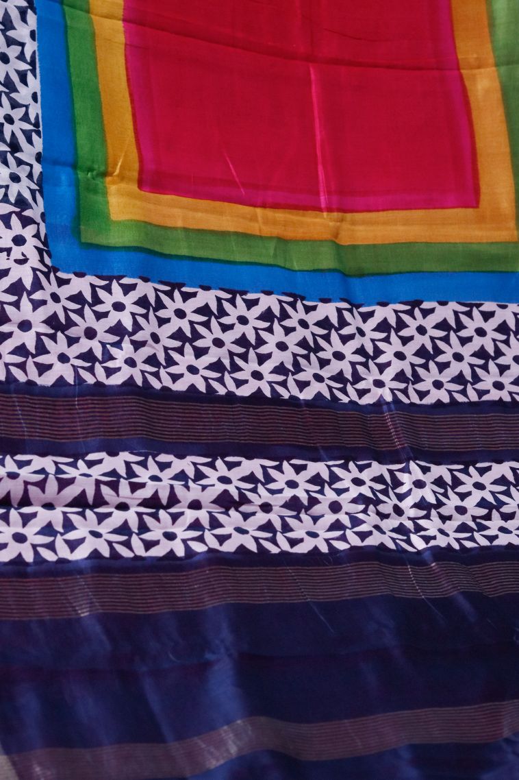 Modern Lightweight Saree in Multi-colour with Designer Contrast Border view 2