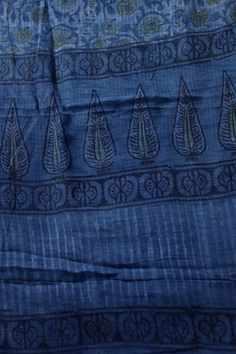 Lightweight Saree with Gold Zari - Timeless Style view 2