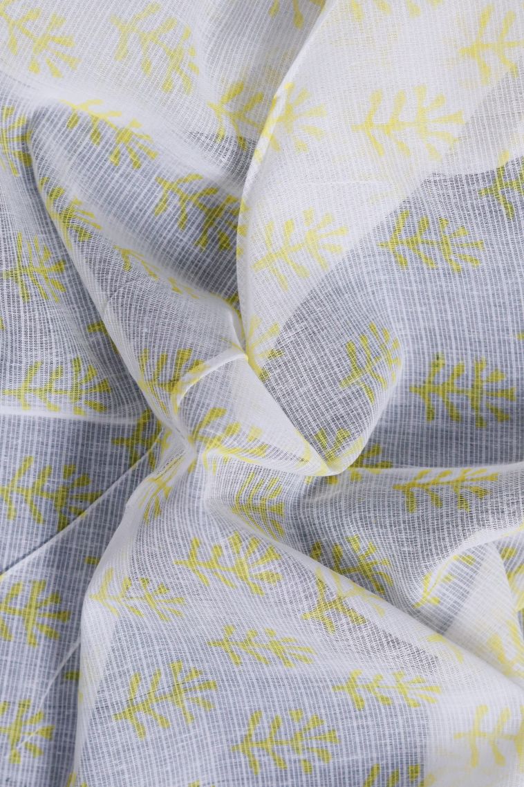 Traditional Floral Lightweight Saree view 3