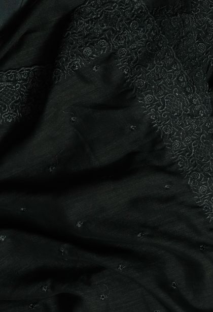 Traditional Soft & Flowing Black colour Saree