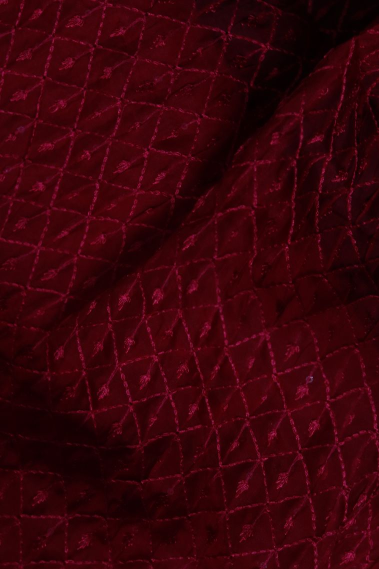 Festive Collection Soft & Flowing Saree with Rich Geometric Pattern view 2