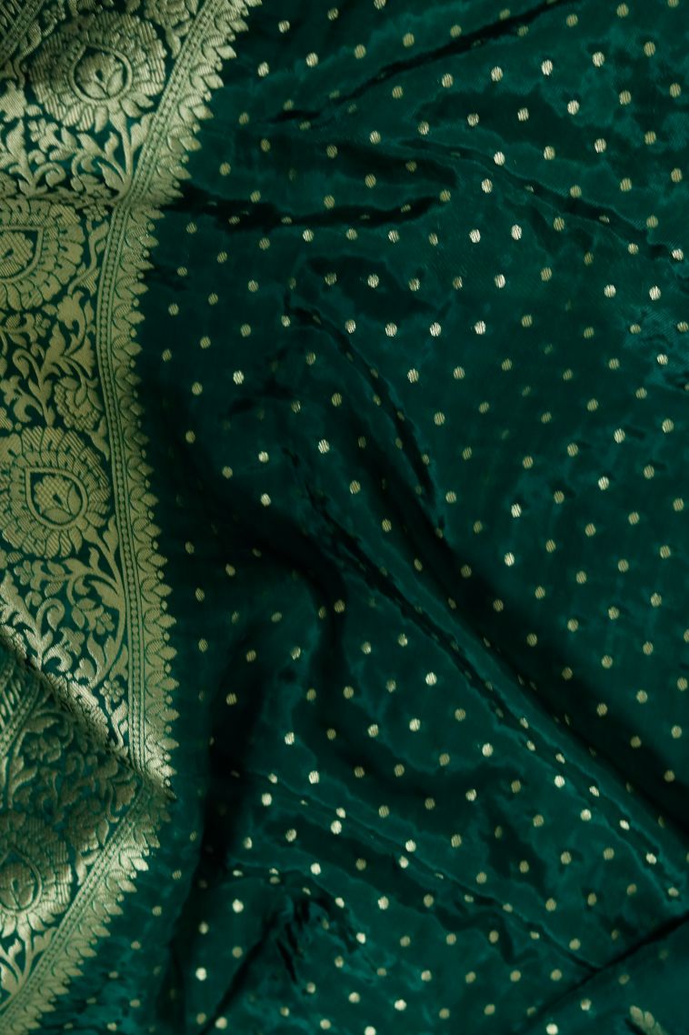 Classic Lightweight Saree in Green view 3