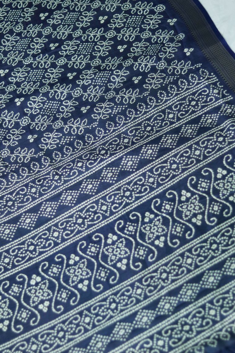 Classic Dola Silk Saree in Navy Blue with Silver Zari Border view 2