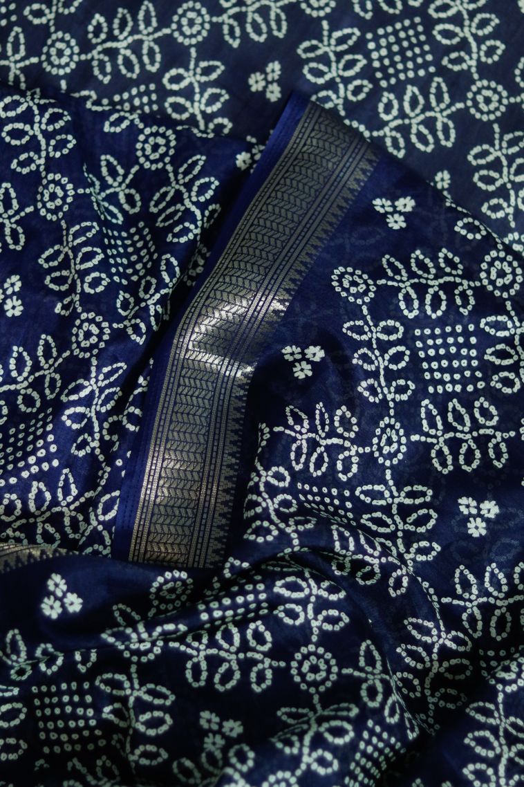 Classic Dola Silk Saree in Navy Blue with Silver Zari Border view 4