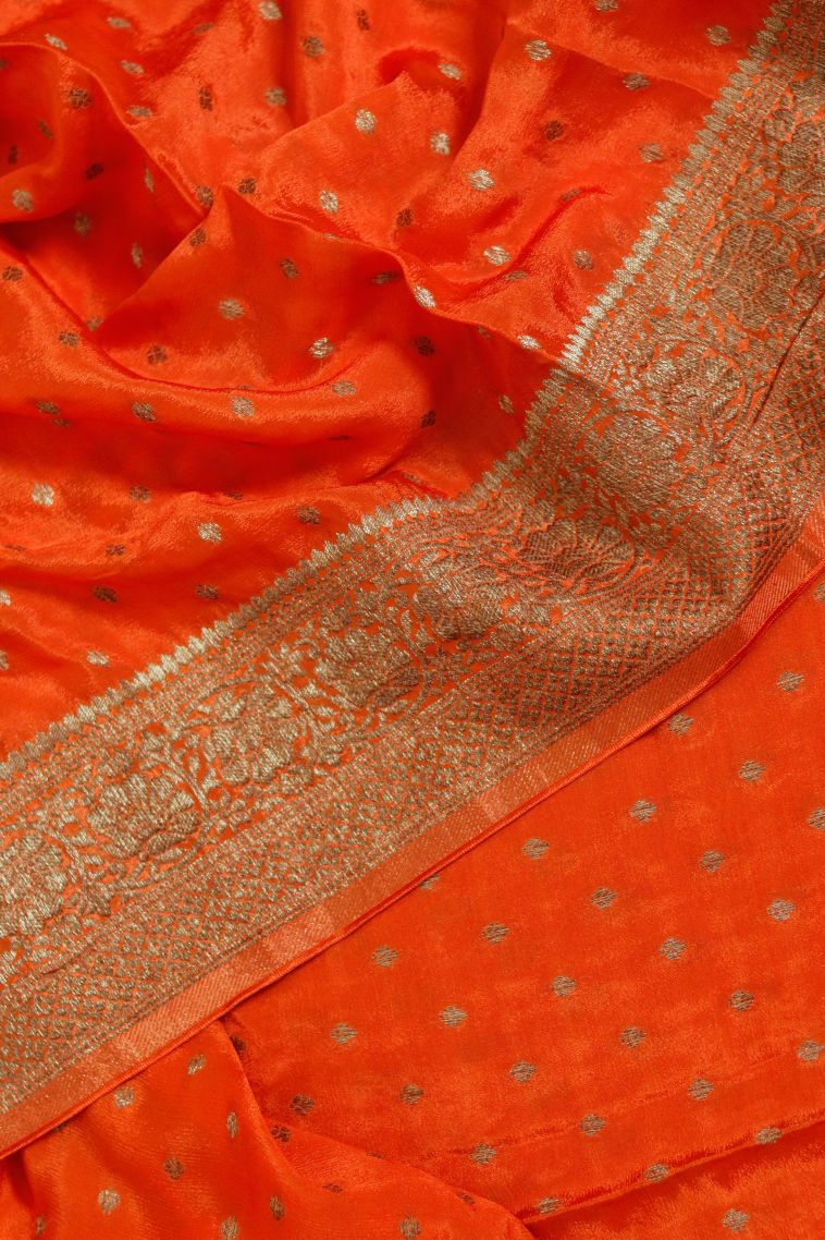 Classic Handwoven Silk-cotton Banarasi Saree Featuring Dotted Designs view 4