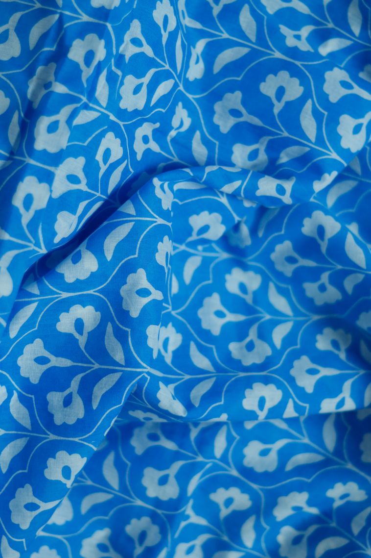 Party Wear Lightweight Saree in Sky Blue with Plain Accents view 3