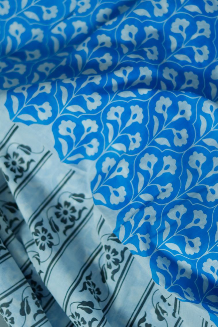 Party Wear Lightweight Saree in Sky Blue with Plain Accents view 4