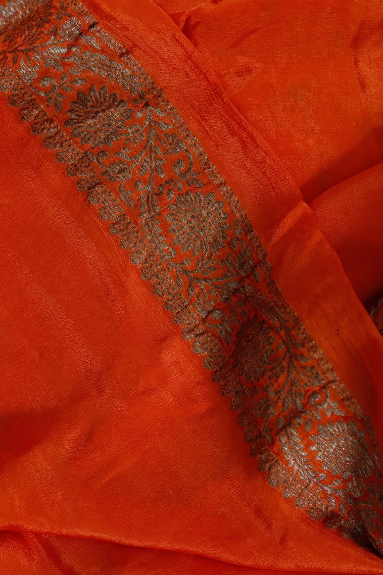 Festive Wear Silk-cotton Banarasi Saree with Elegant Abstract Motif Finish view 3