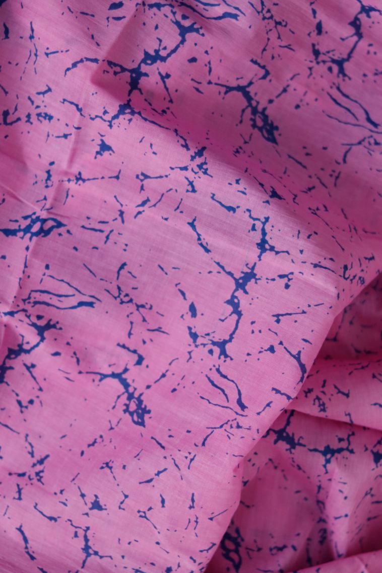 Everyday Wear Pink Soft & Flowing Saree - Comfortable and Stylish view 3