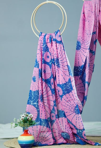 Everyday Wear Pink Soft & Flowing Saree - Comfortable and Stylish