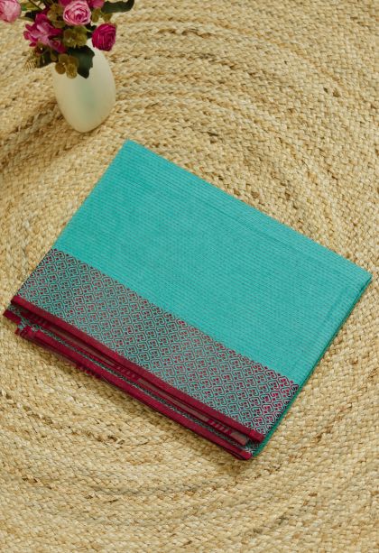 Classic Handwoven Bengal Pure Cotton Saree Featuring Subtle Stripes Pattern