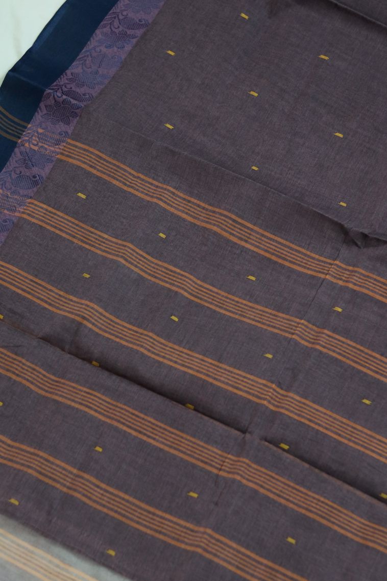 Elegant Bengal Pure Cotton Saree with Floral Motifs Border view 2