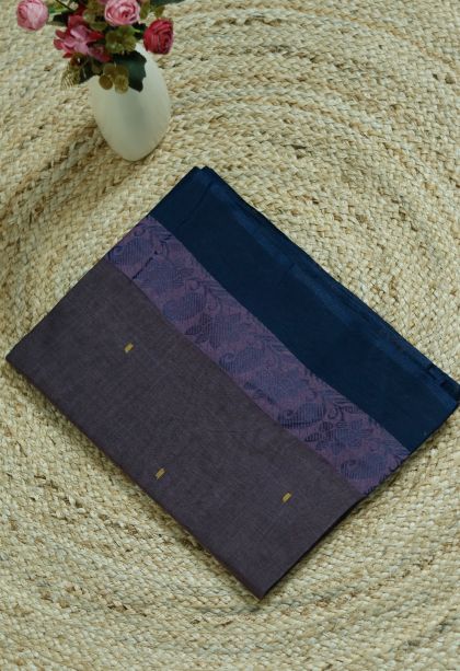 Elegant Bengal Pure Cotton Saree with Floral Motifs Border