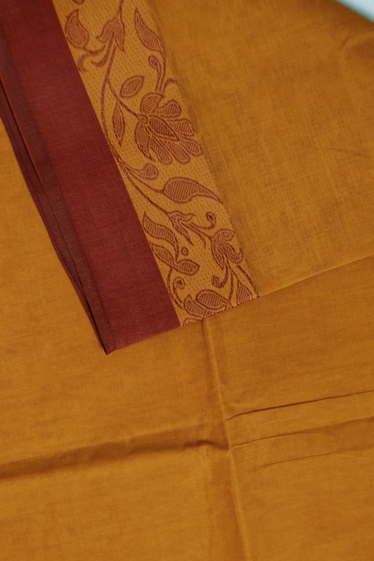 Festive Collection Bengal Pure Cotton Saree in Solid Mustard Yellow view 4