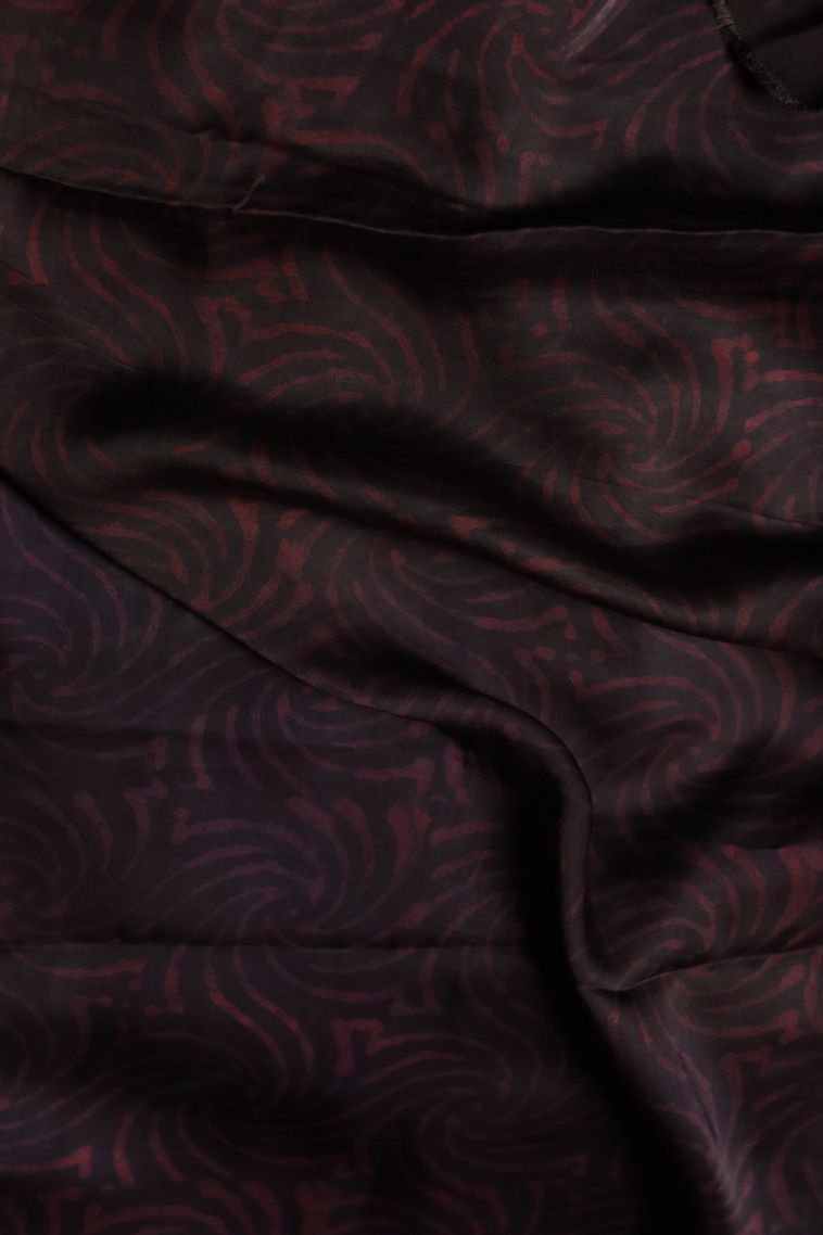 Classic Modal Silk Saree Featuring Floral Work view 3