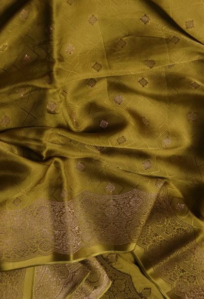 Traditional Buti Banarasi Saree - Ideal for Festive