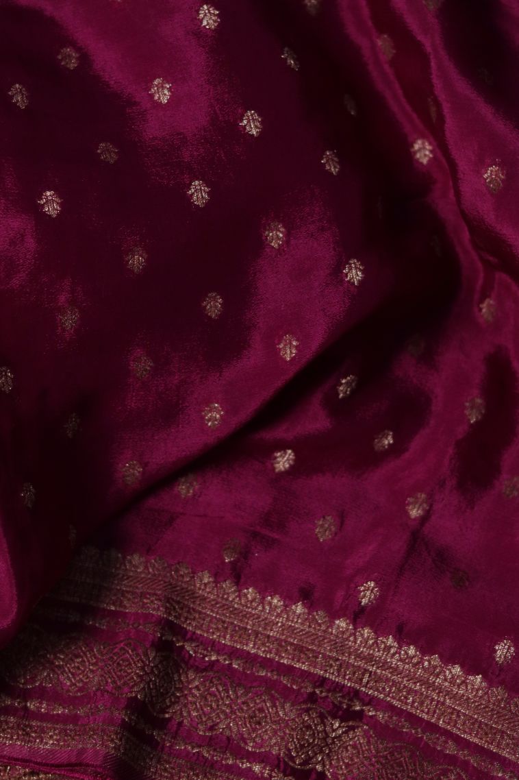 Traditional Banarasi Saree with Classic Abstract Motif Finish view 4