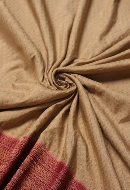 Elegant Banarasi Saree with Abstract Motif Border - Perfect for Festive