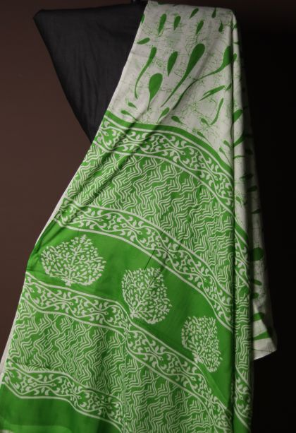 Everyday Wear Green and White Mul Cotton Saree - Comfortable and Stylish