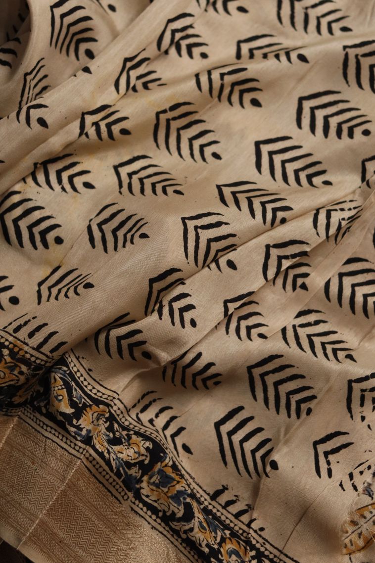 Modern Chanderi Saree in Pastel Yellow with Contrast Floral Motifs Border view 3