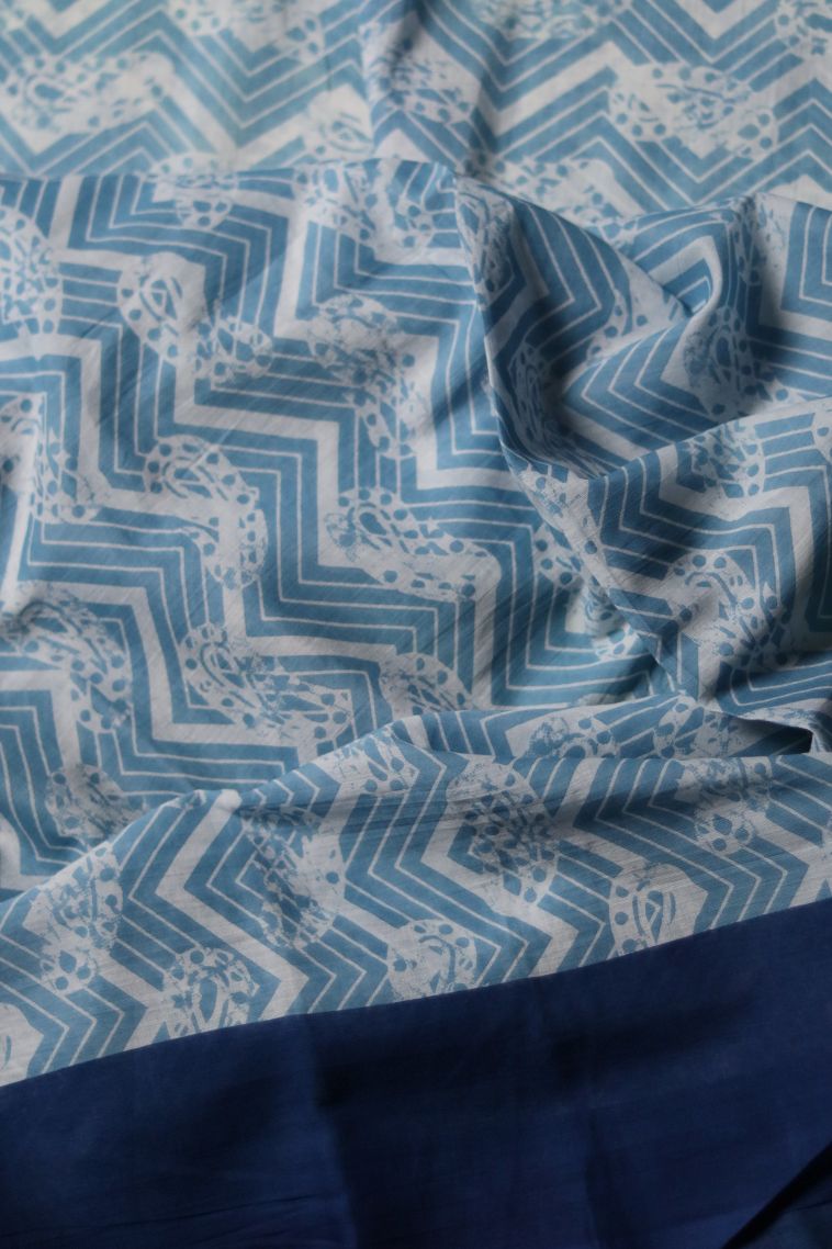 Designer Mul Cotton Saree in Pastel Blue with Elegant Solid Contrast Border view 4