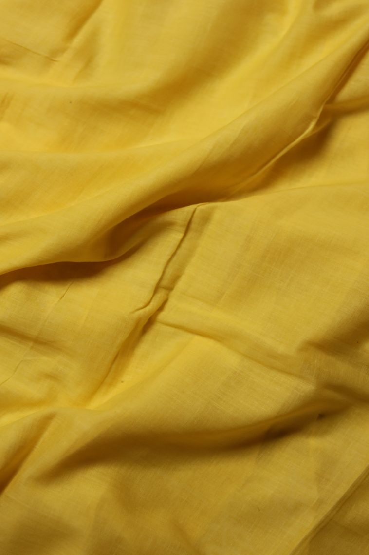 Elegant Mul Cotton Saree with Stripes Border - Perfect for Daily Wear view 3