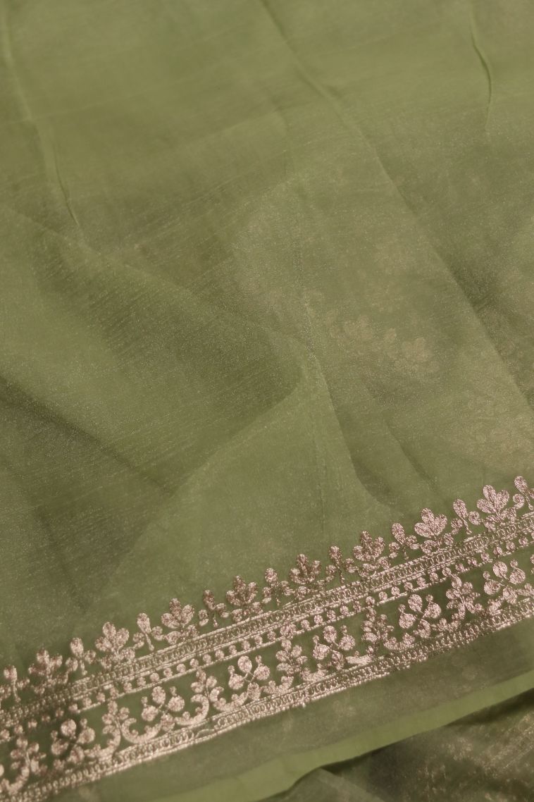 Elegant Moss Green Organza Saree with Subtle Floral Detailing view 3