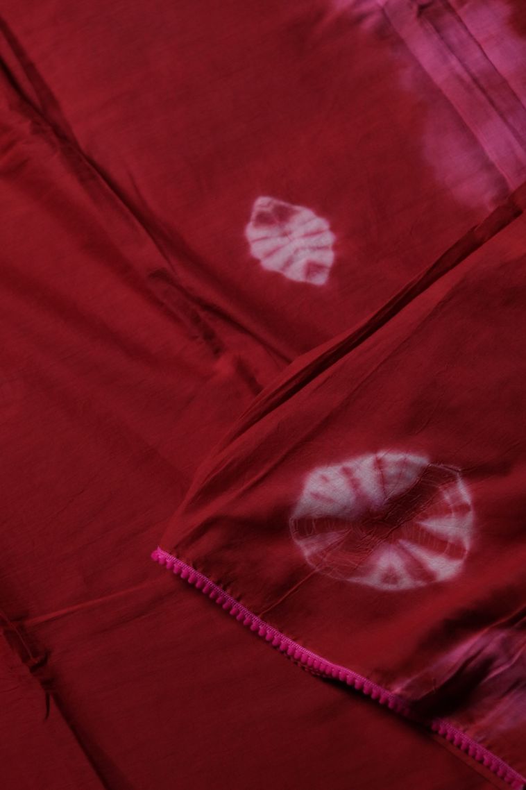 Mul Cotton Saree in Red-orange Shade with Without Zari Zari Detailing view 4