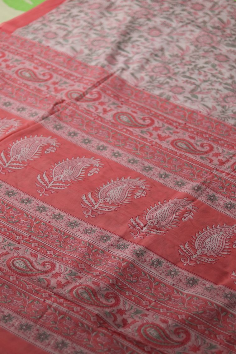 Elegant Pastel Pink Mul Cotton Saree with Subtle Floral Detailing view 2